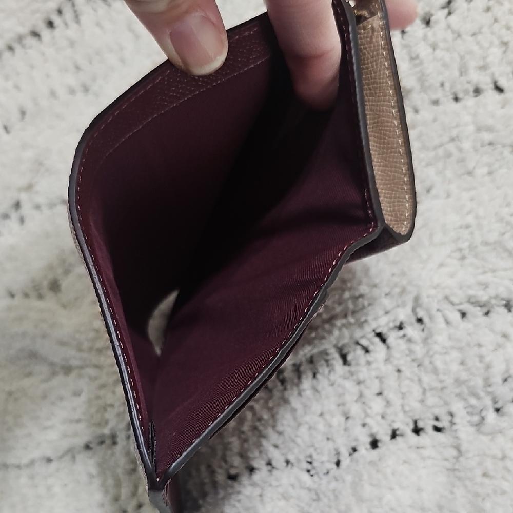 Coach Beige Leather Wallet - Picture 5 of 9